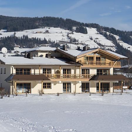 Alpen Chalet Dorfwies เคิร์ชแบร์ก อิน ทิโรล ภายนอก รูปภาพ